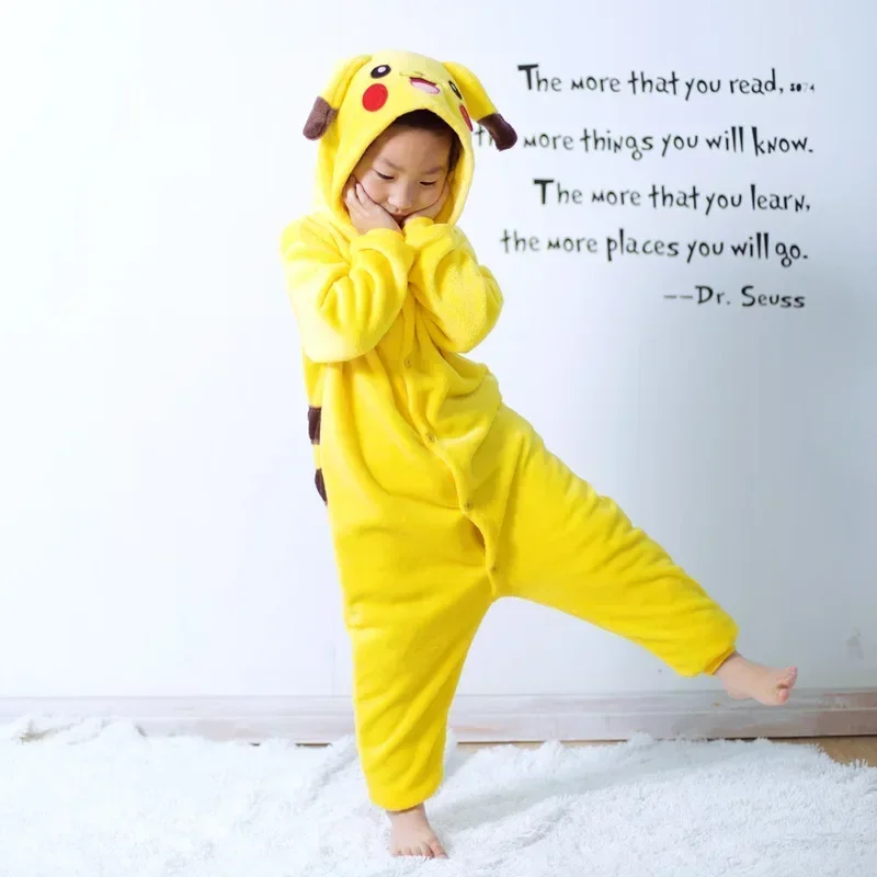 Pokemon Pikachu chaud flanelle - Anime Cosplay Pokemon avis et prix